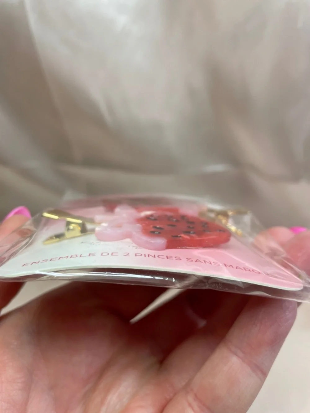Anthropologie Berry Cute Crease Free Clips NWT